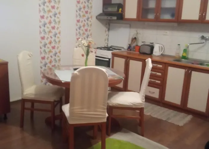 Toby Apartment