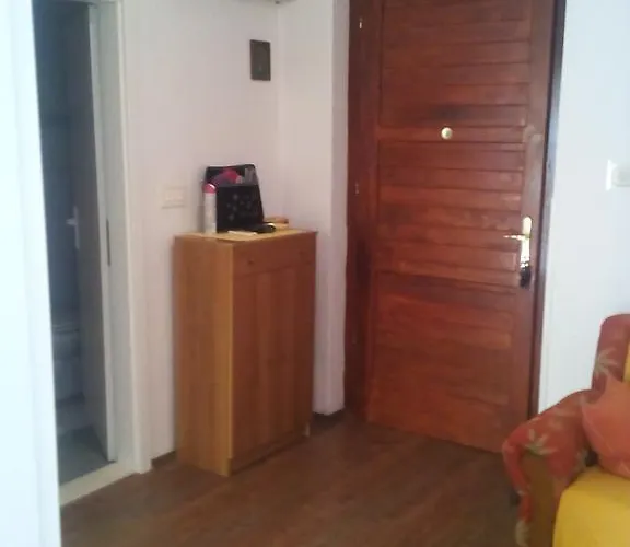 Toby Apartment *